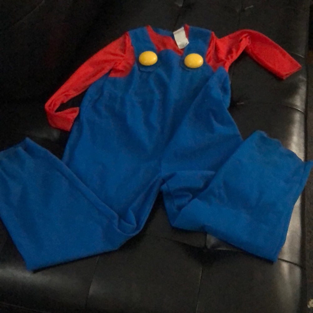 Good Conditions Mario Costume size S(4-6)